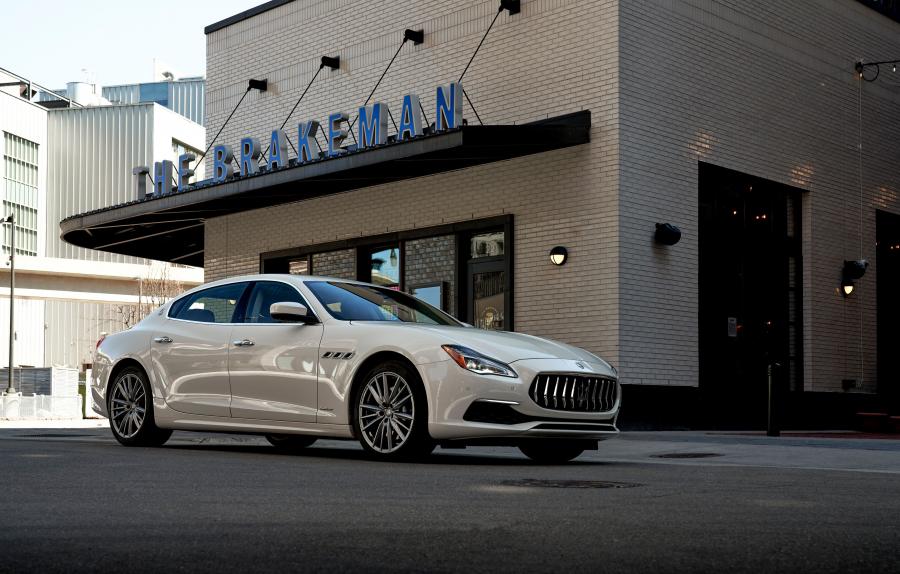  Maserati Quattroporte S Q4 GranLusso (M156) 2017 года  (NA) (фото 12 из 25)